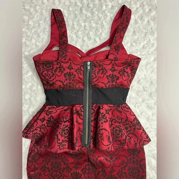 Material Girl Women’s Juniors Red Mini Pencil Scroll Print Dress - Picture 5 of 12